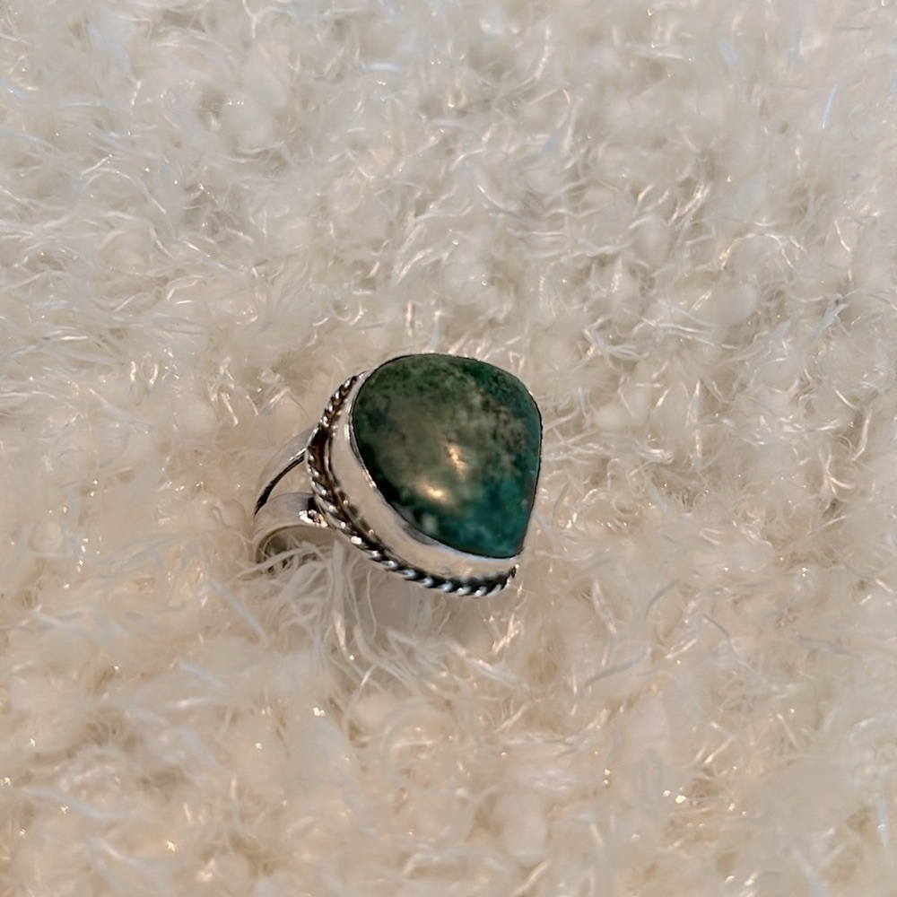 * FIRM PRICE * - Vintage Turquoise Ring - Picture 2 of 4